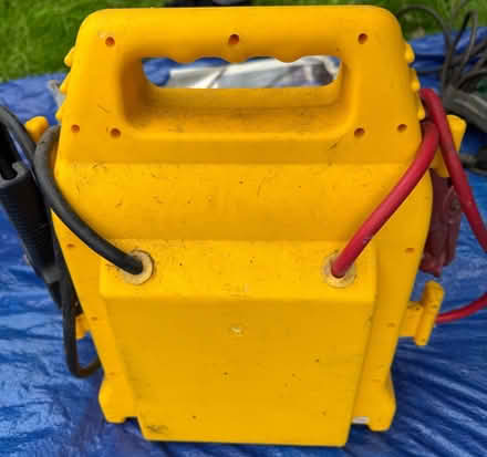Photo of free 12v rechargeable portable power station (Kelvedon CO5) #2