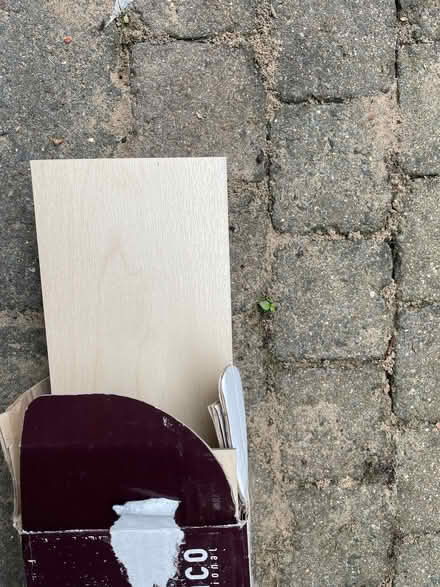 Photo of free Six planks Amtico spacia flooring (Sonning RG4) #3