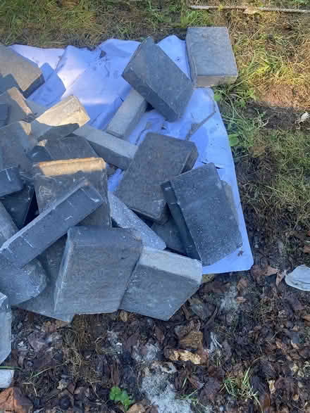Photo of free Scrap pavers (Ijamsville 21754) #2