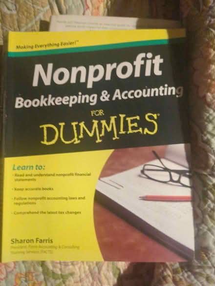 Photo of free NJ Nonprofit books (Leonardo/Middletown) #3