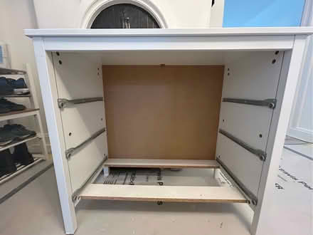 Photo of free White chest of drawers (Wimbledon Village SW19) #2