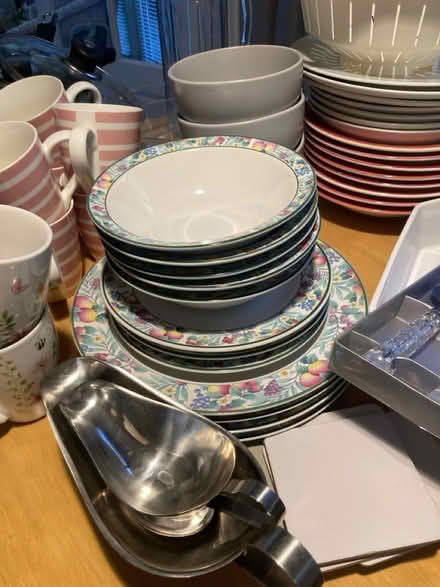 Photo of free Mixture of kitchen items (St Paul’s cray) #2