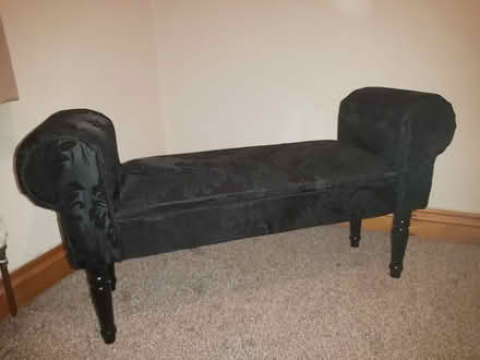 Photo of free Stool chair velvety finish (Saints LU3) #1