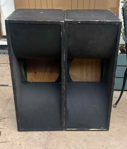 Photo of free PA speaker boxes (SE6) #1