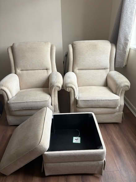 Photo of free Single sofas and ottoman (ST1) #2