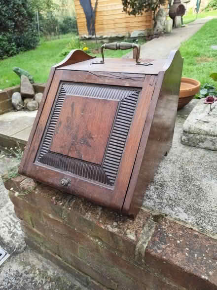 Photo of free Vintage coal/wood box (TN39) #1