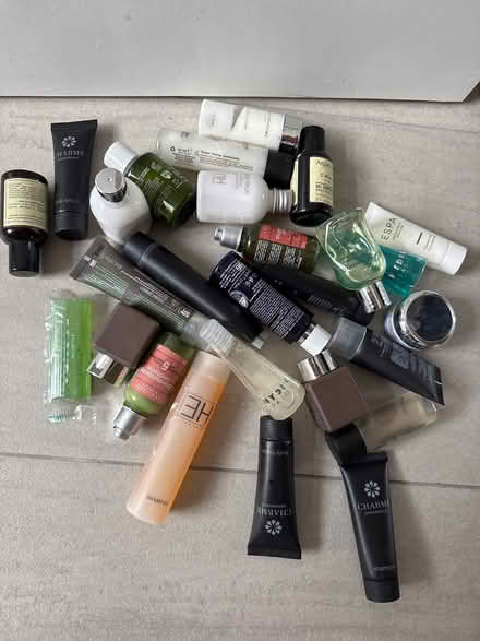 Photo of free Various hotel toiletries (Surbiton KT5) #1