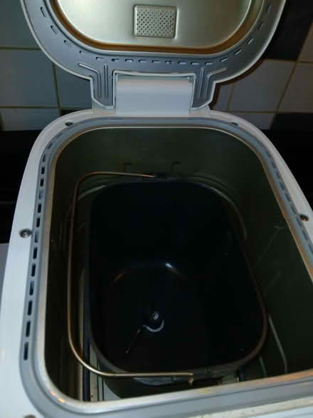 Photo of free Panasonic SD 2500 breadmaker (West Bridgford NG2) #2