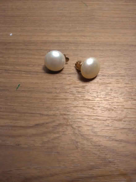 Photo of free Vintage Clip On Earrings (Sharrow S2) #1