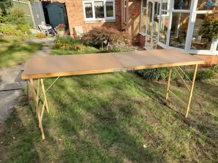 Photo of free Wallpaper Pasting Table (Woodloes Park CV34) #3