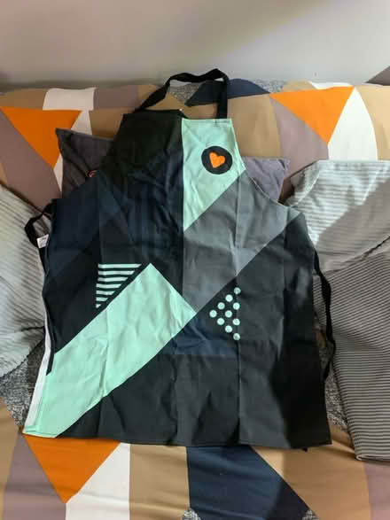 Photo of free Apron (M32) #1