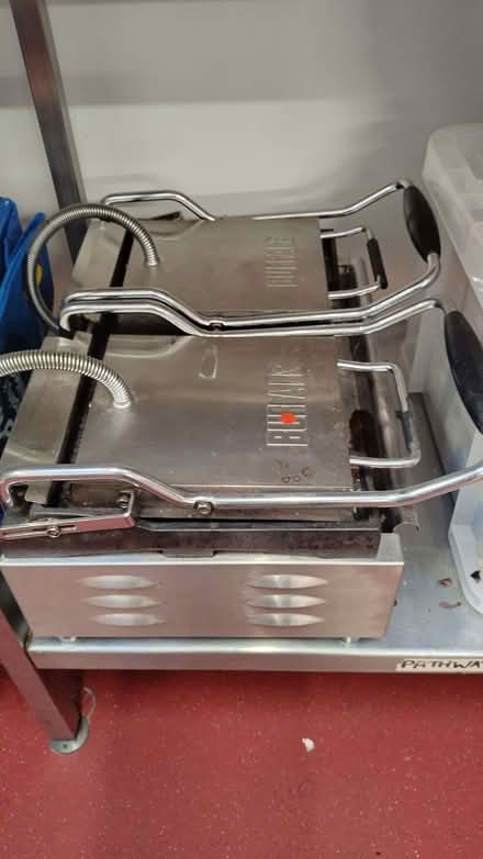 Photo of free Industrial size toastie grill (Bedford Centre MK40) #1