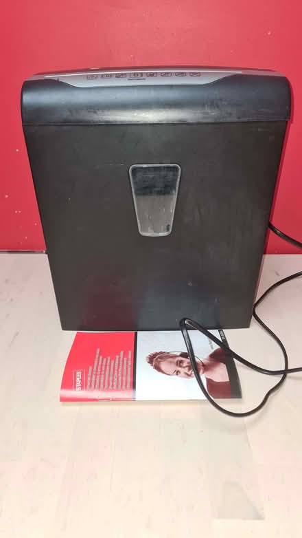 Photo of free Cross cut paper shedder (Craven Road CV21) #1