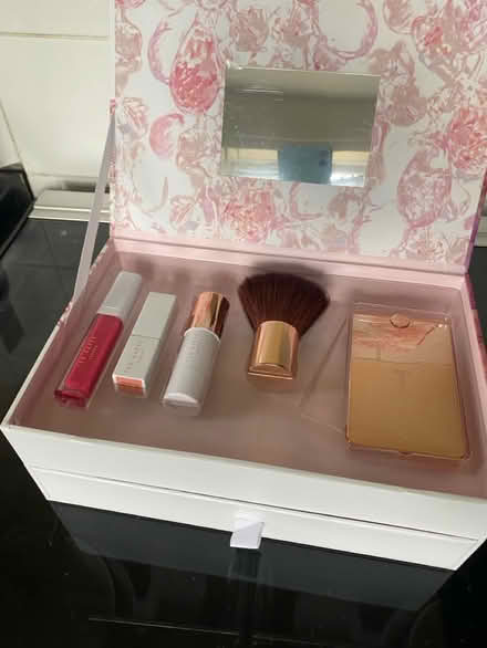 Photo of free Make up box Ted baker (SE12 lee) #2