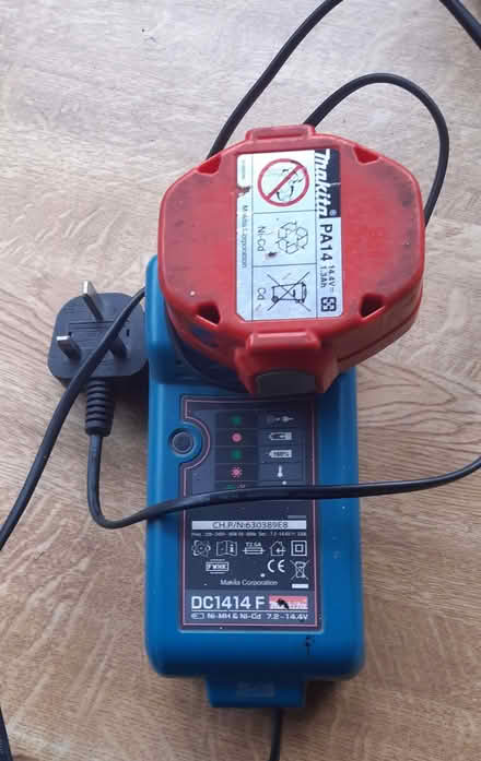 Photo of free Charger (Hallgarth LA9) #1