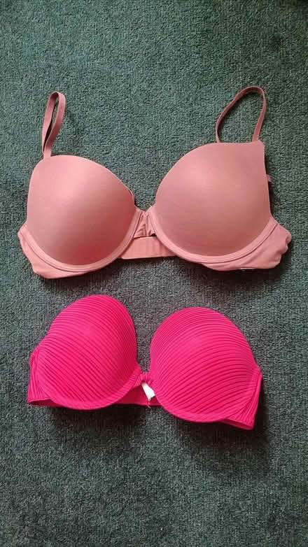 Photo of free Summer top, Bras, sports bras (White City, W12) #3