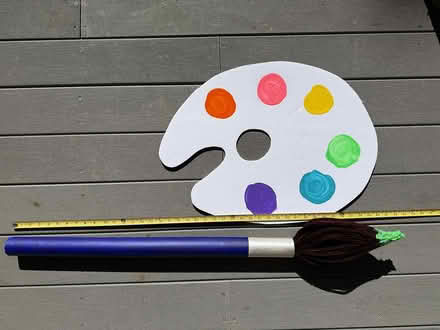 Photo of free Oversize Paintbrush and Palette (Groton, Hoyts Wharf Road) #1