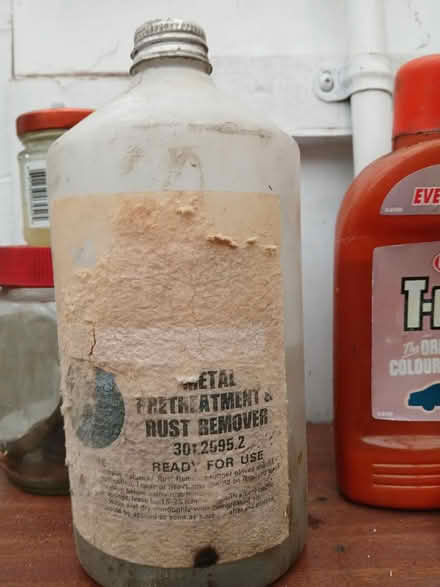 Photo of free Metal rust remover (LU1. Caddington) #1