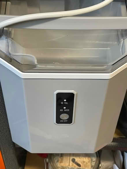 Photo of free Ice maker (Off Foothill) #1