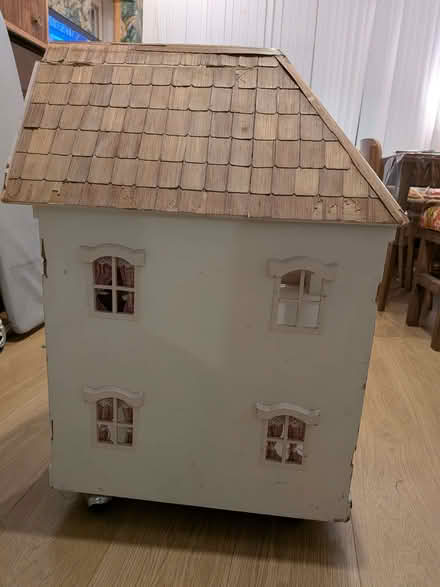 Photo of free Wooden dolls house (big) (Craiglockhart EH14) #3