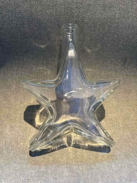 Photo of free Star shaped vase (Barnsbury N1) #1