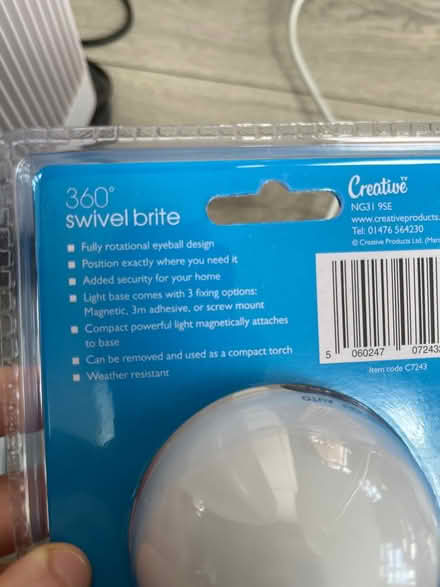 Photo of free 360 swivel brite light (Norton-Lees, S8) #2