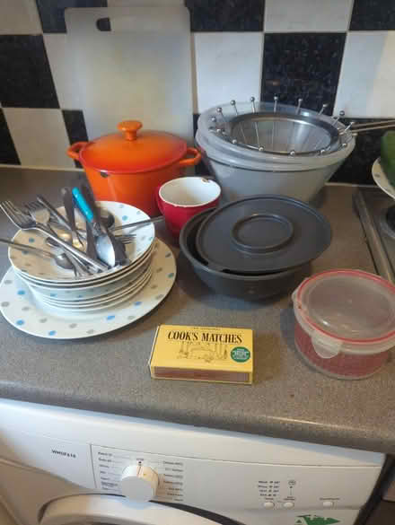 Photo of free Lots of cookware (LU2) #1