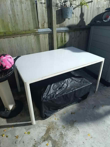 Photo of free Glass table (N226EX) #3