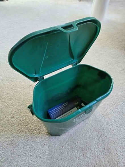 Photo of free Kitchen compost container (South Pleasant Hill) #2