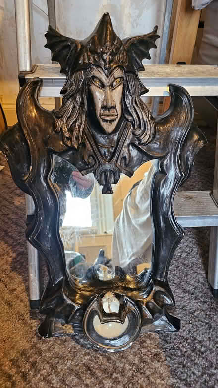 Photo of free Gothic Style Mirror (Leslie KY6) #1