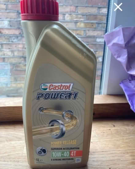 Photo of free Castrol 10w-40 4T motor oil 500ml (Wooburn Green, HP10) #1