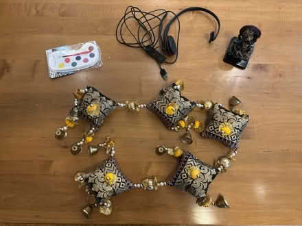 Photo of free Indian decorations, headset, paint set (Southern Sunnyvale) #4