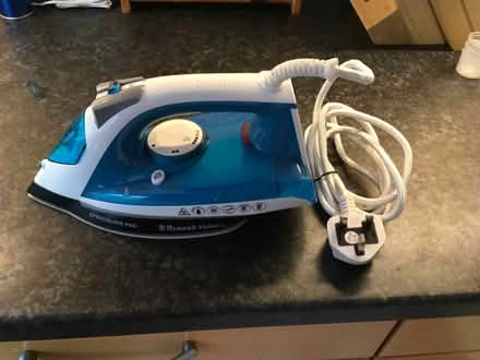 Photo of free Steam Iron (GU14) #1