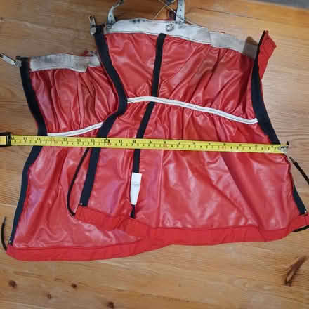 Photo of free Pair of gaiters made by French mountaineer company Millet (Oxford OX2) #1