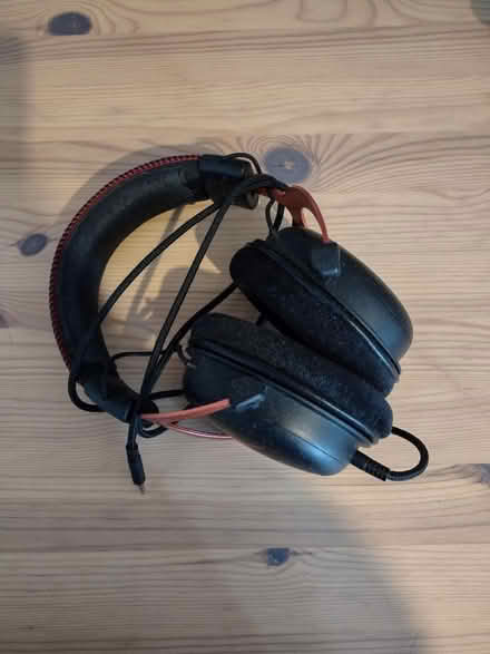 Photo of free HyperX Cloud Headphones (Wellesbourne, CV35) #1