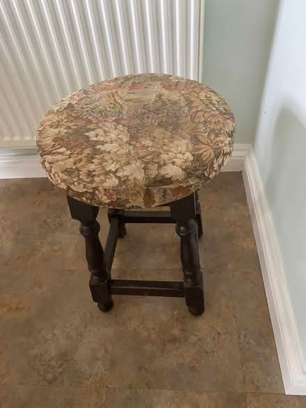 Photo of free Stool (TN27) #1