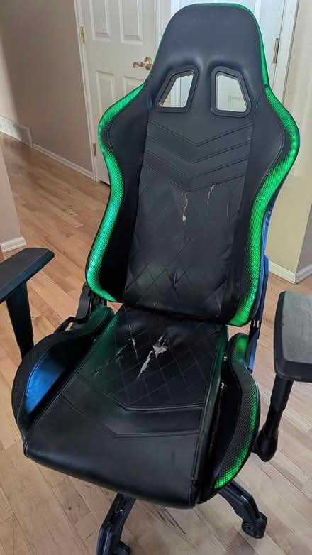 Photo of free Gaming chair (Near Smoky Hill HS) #2