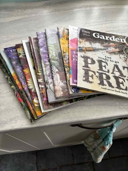 Photo of free RHS gardening magazines (Hayle TR27) #1