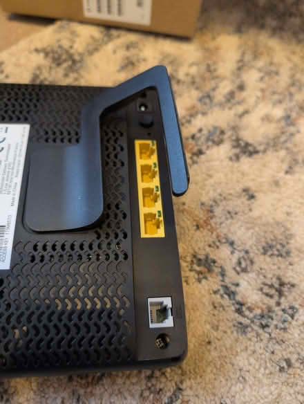 Photo of free WiFi router. (Wistaston CW2) #3