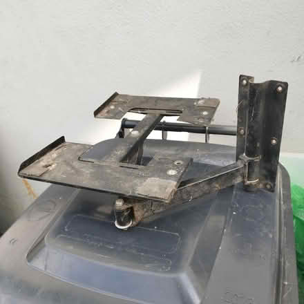 Photo of free TV bracket (Morden SM4) #1