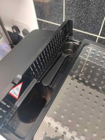 Photo of free For spare or repair (Rhosllanerchrugog LL14) #3