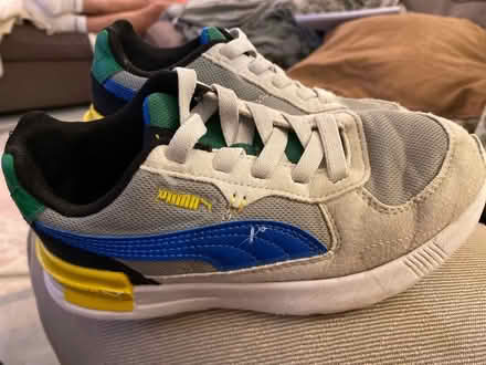 Photo of free Puma sneakers 32 (Ub7 7pd) #1