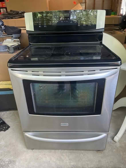 Photo of free electric oven (crofton md) #1