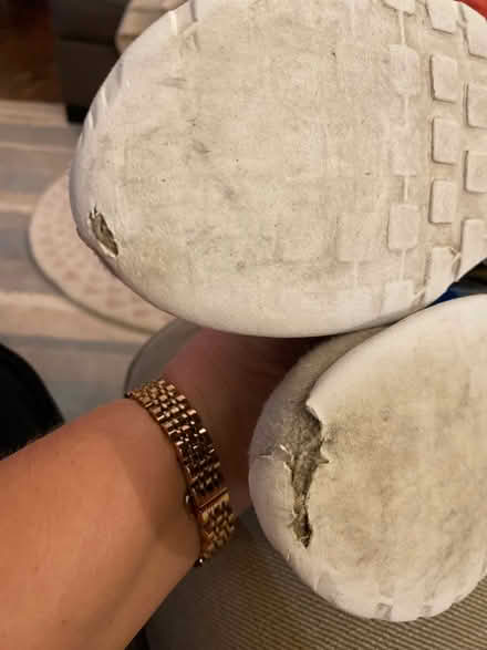 Photo of free Puma sneakers 32 (Ub7 7pd) #3