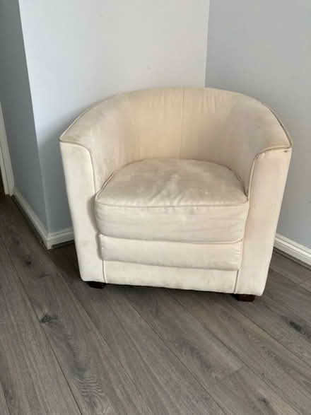 Photo of free Cream tub chair (CT10) #1