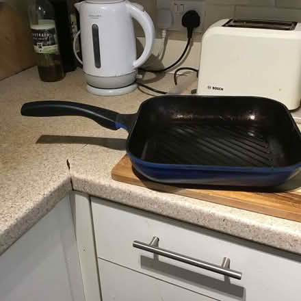 Photo of free Cast iron grill pan (Aigburth L17) #1