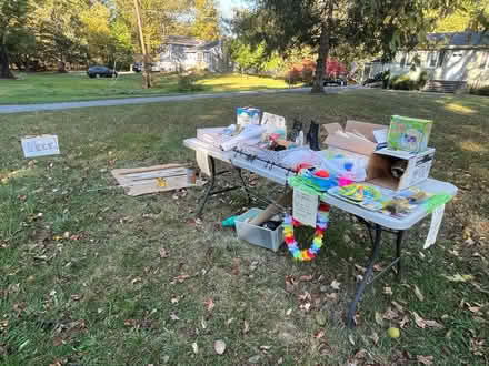 Photo of free Freebie Table of Goodies (Town of Newburgh) #3