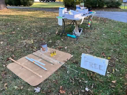 Photo of free Freebie Table of Goodies (Town of Newburgh) #2