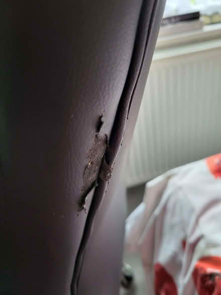 Photo of free Black padded computer chair. (Enfield EN1) #2