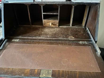 Photo of free Small bureaux (Woodley RG6) #2